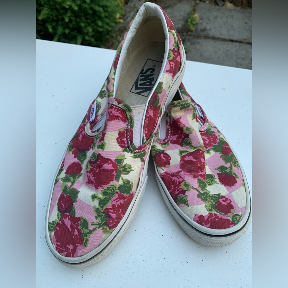 8.5 Floral Check Vans